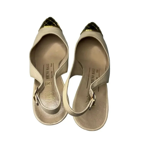 Bruno Magli Vintage Italy leather Sling Back beige, black kitten heels 7. - Picture 2 of 8